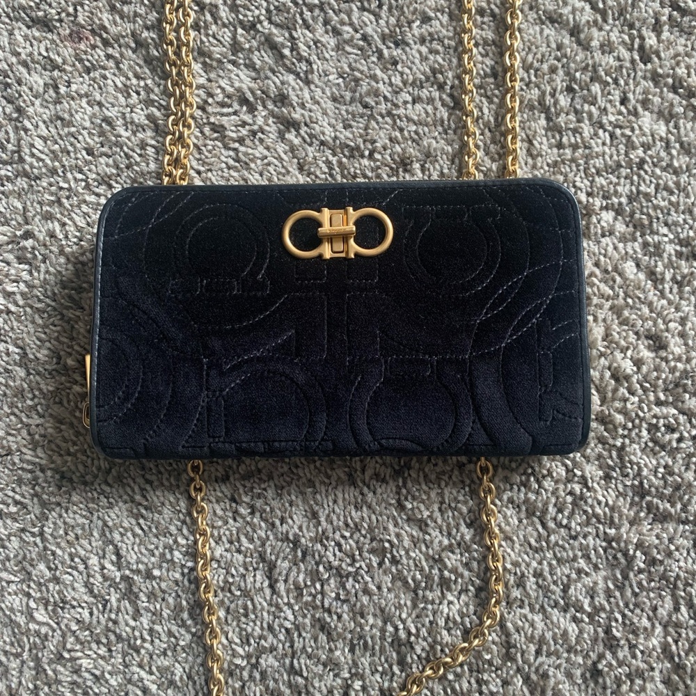 Ferragamo wallet on chain - Picture 2 of 6